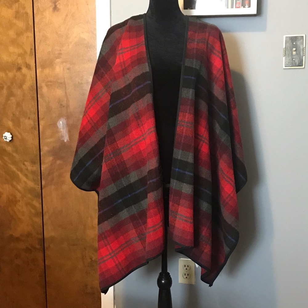 COPY - Old navy plaid cape